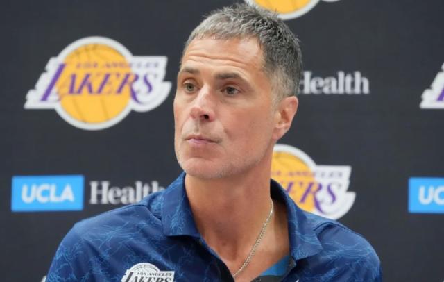 Jiuyou Gaming-佩林卡位置难保？新赛季三位GM如芒在背他首当其冲